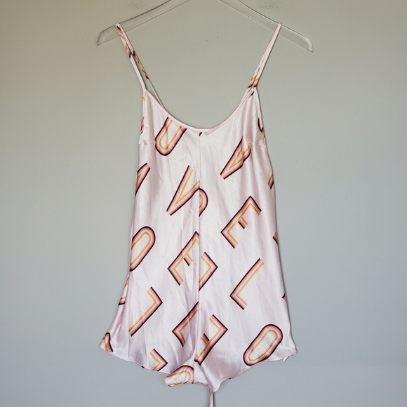 NWT Victoria's Secret Pink Satin Spellout Love Strappy Romper Size Small - Picture 2 of 7